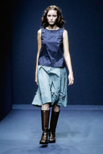 Look 50
